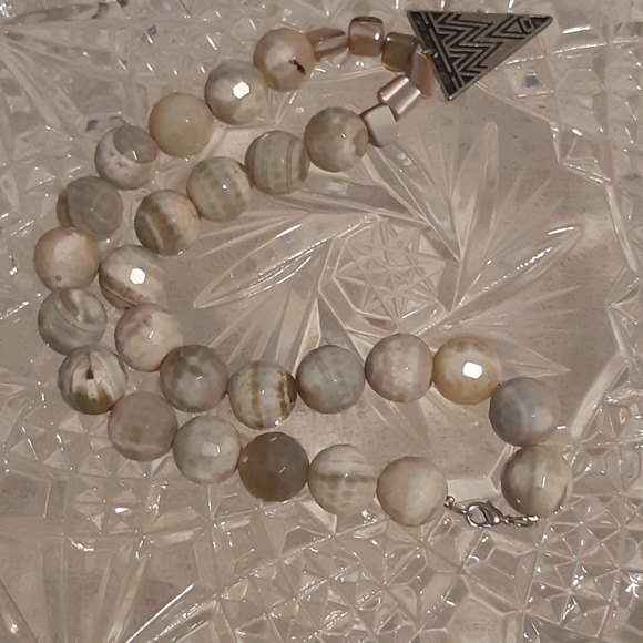 Polished Stones Necklace, 16" Long With Silver Tone Triangle Pendant, Chunky Sty - Picture 2 of 16